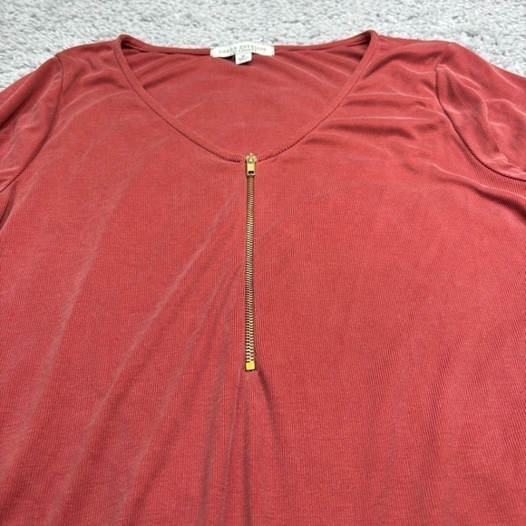 Green Envelope Top Womens Medium Blouse Zipper V-Neck 3/4 Length Sleeve Office - Picture 2 of 4